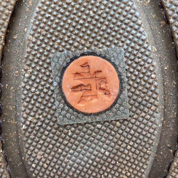 The Art Company Heeled Leather Sandals - Picture 10 of 14